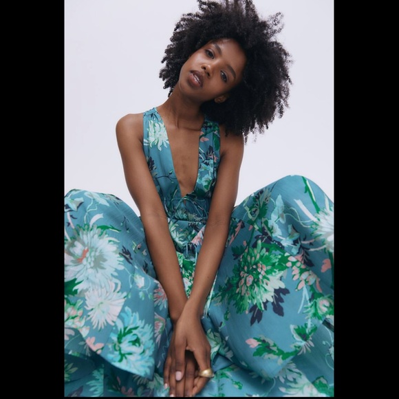 H&M Lyocell-blend V-neck Dress in Turquoise/Floral - Picture 2 of 8